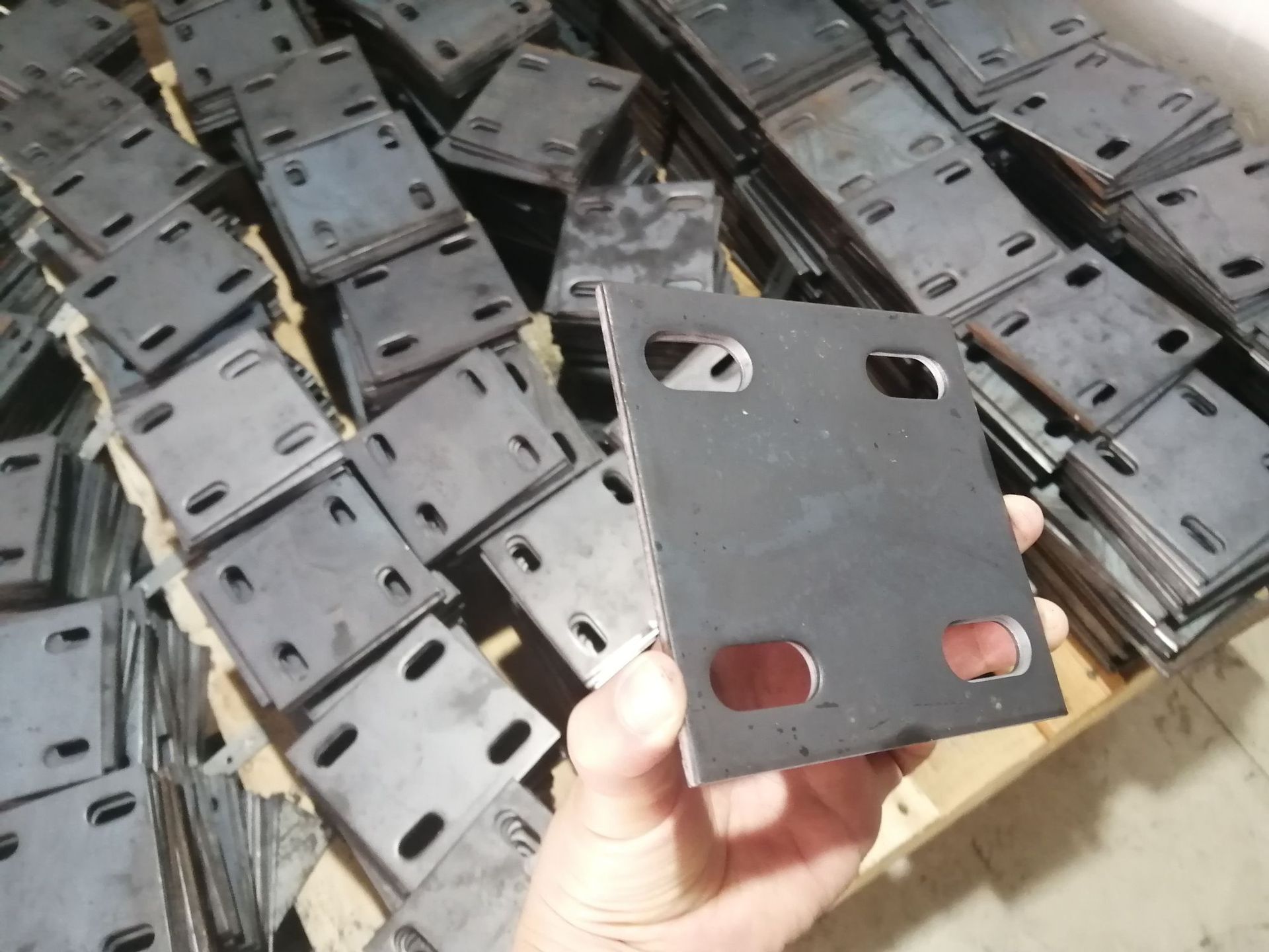 广东厂家生产各种规格建筑防护连接底板固定底板幕墙建筑五金配件