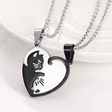 不锈钢钛钢饰品跨境简约生日礼物黑白猫拥抱拼接吊坠情侣链锁骨链