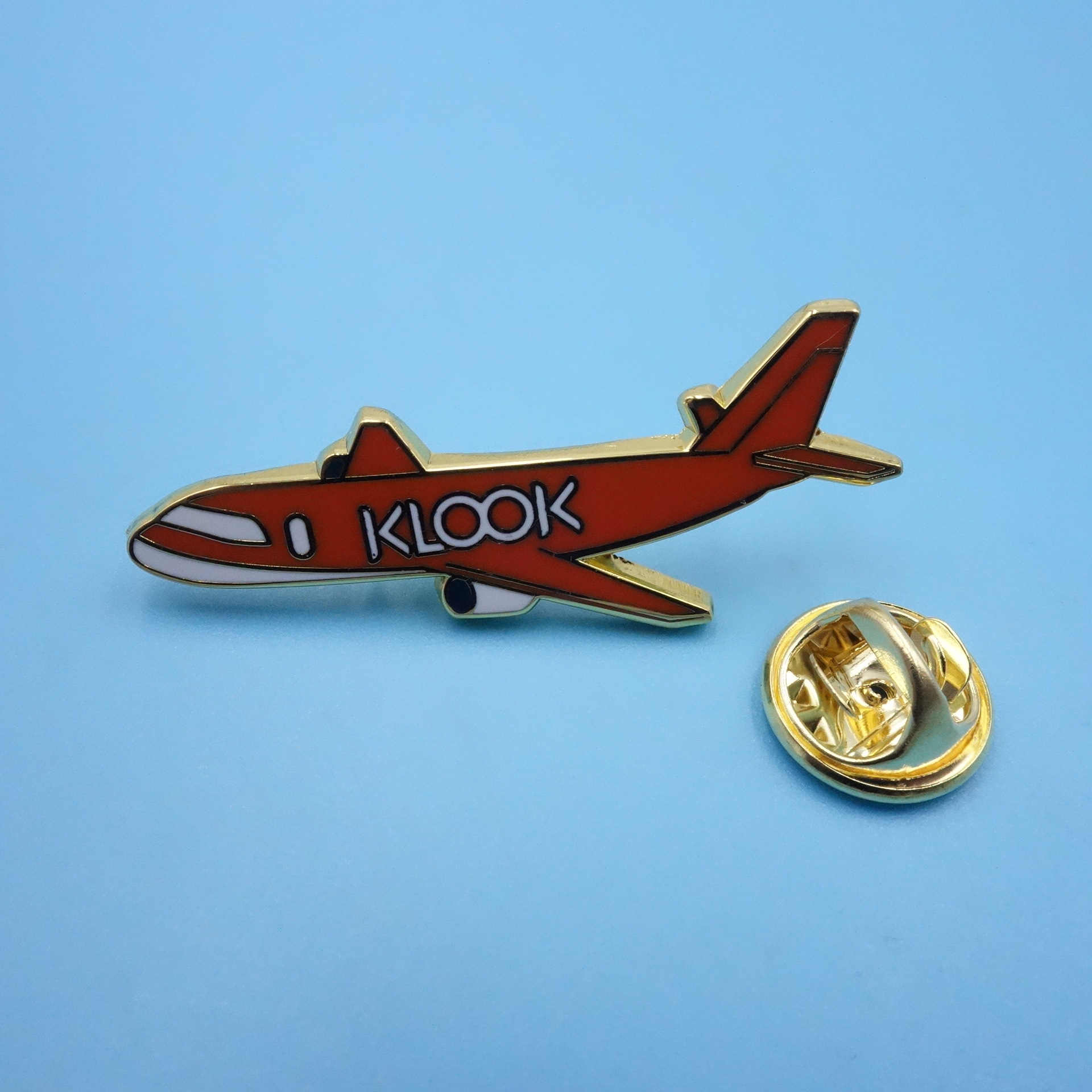 工厂定制假珐琅徽章平烤色膏玻璃漆滴胶徽章胸章 小飞机徽章