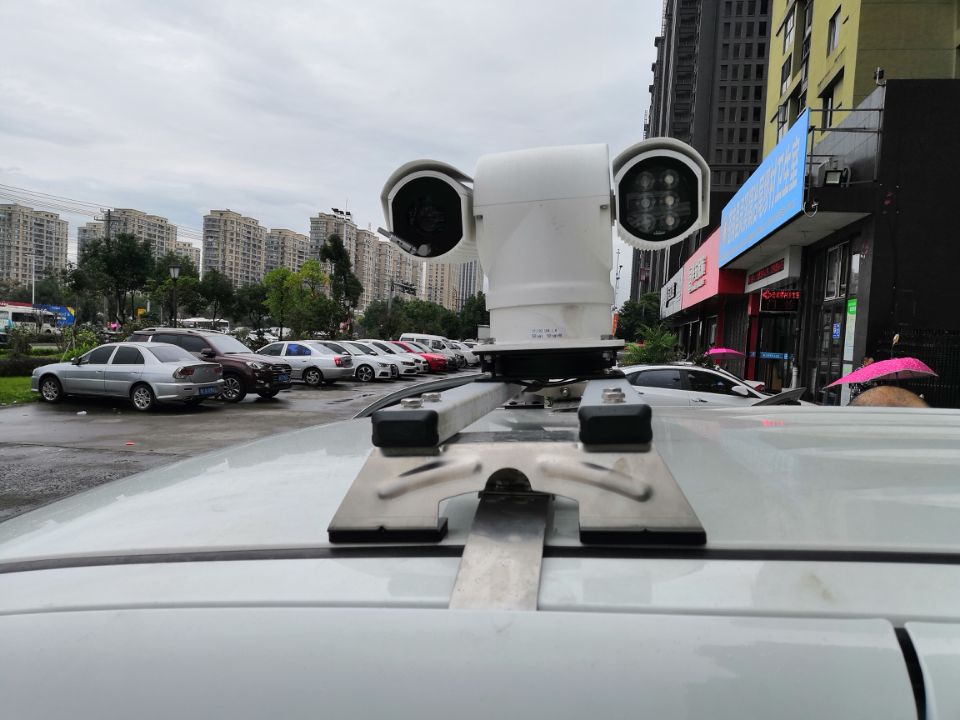 车顶ptz网络云台摄像机1080p 4g远程定位4路录像存储装甲车抢险车