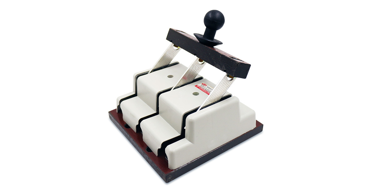 厚铜件hd11f-400/38三相400a单投防误式低压隔离刀开关3p400a闸刀