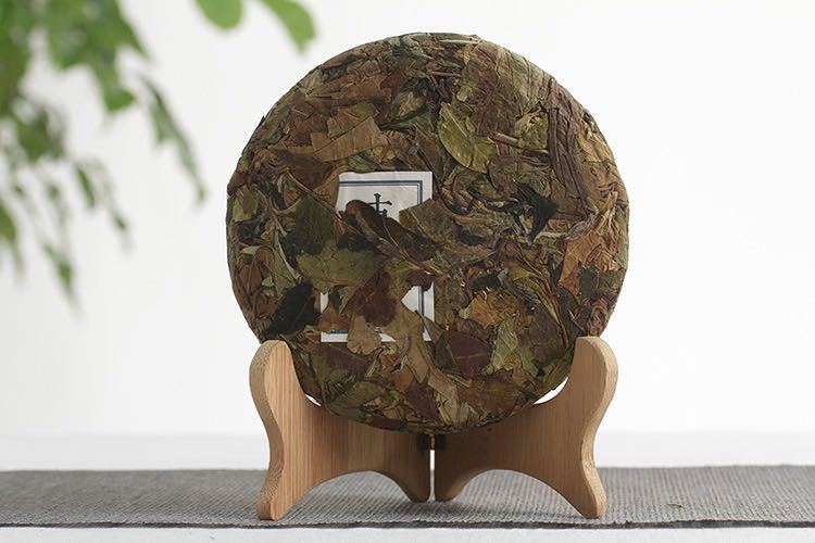 批发云南普洱茶 古树白茶 2020年大树老树 白茶饼 200克/饼4提/件