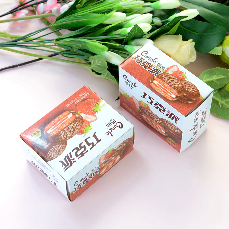 巧克派唇动草莓味涂饰蛋类芯饼网红小零食结婚满月生日办酒60g