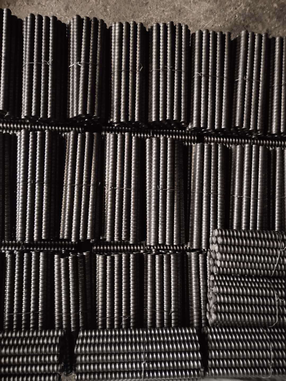 可订制各种材质螺距拉杆