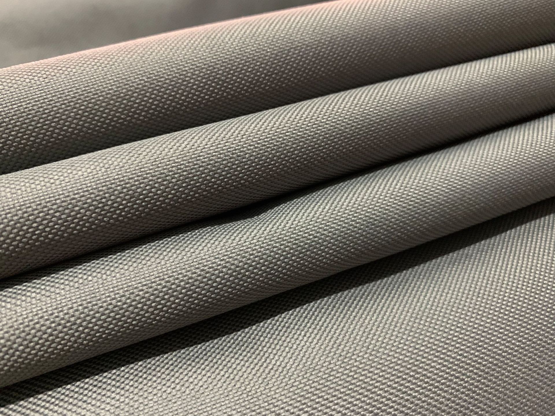 600d*600d高弹pvc手抓底不泛白起白涤纶牛津布高档箱包手袋面料