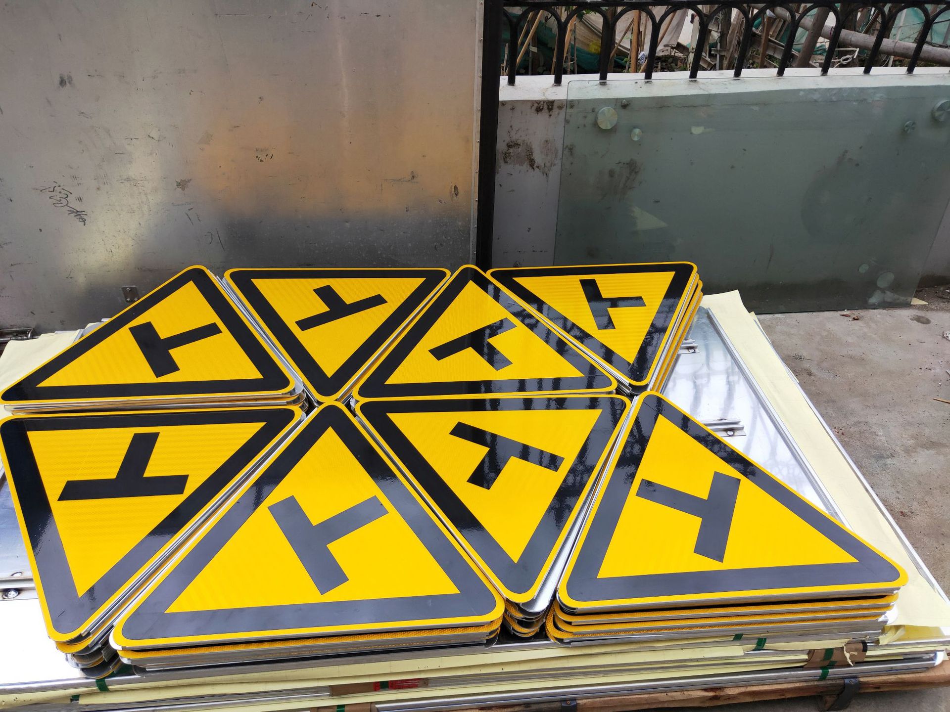 警示三角牌 定做交通标志牌限速限高圆牌铝板道路指示牌提示牌