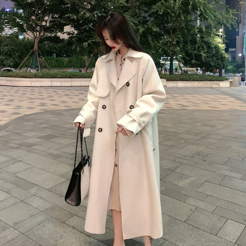 白色羊绒大衣女款