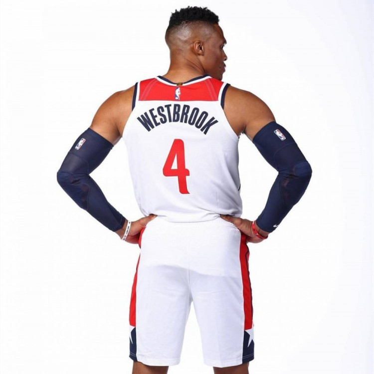 篮球球星奇才队4号威斯布鲁克威少签名夜光手环硅胶运动腕带男女