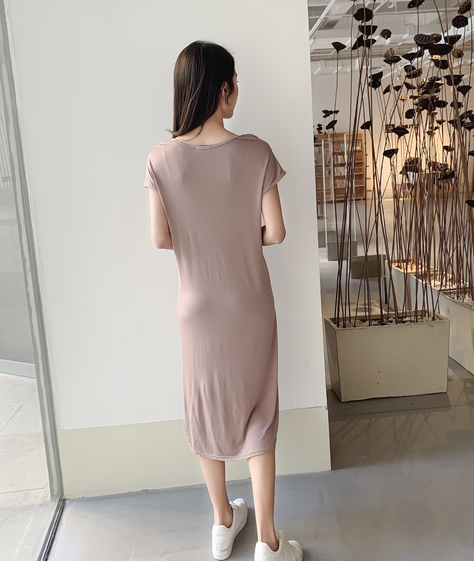 女装新款莫代尔连衣裙夏 外穿大码v领长款显瘦糖果色长裙休闲睡裙