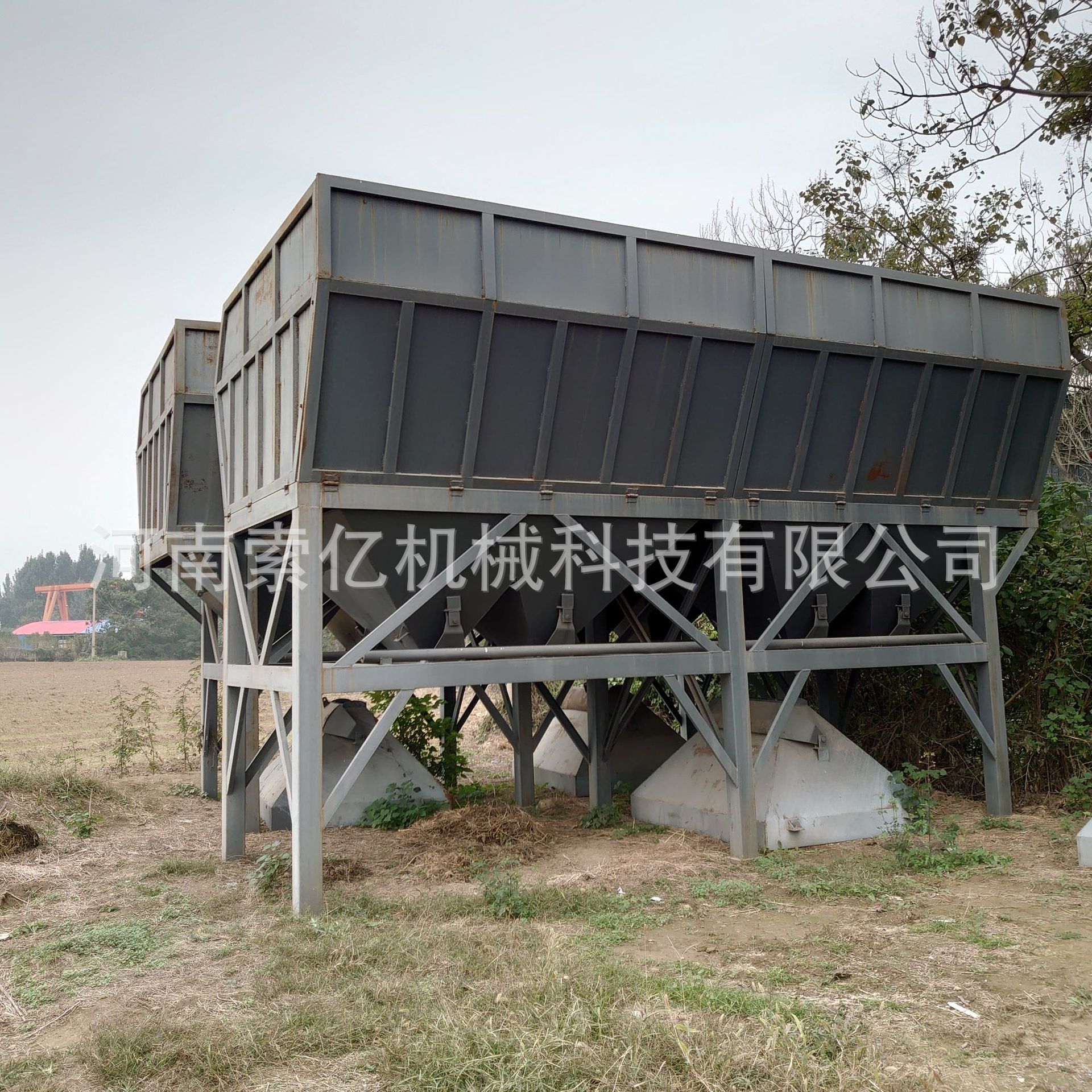 大型移动卧式水泥罐 100吨卧式水泥仓 免基础水泥罐 混凝土水泥仓