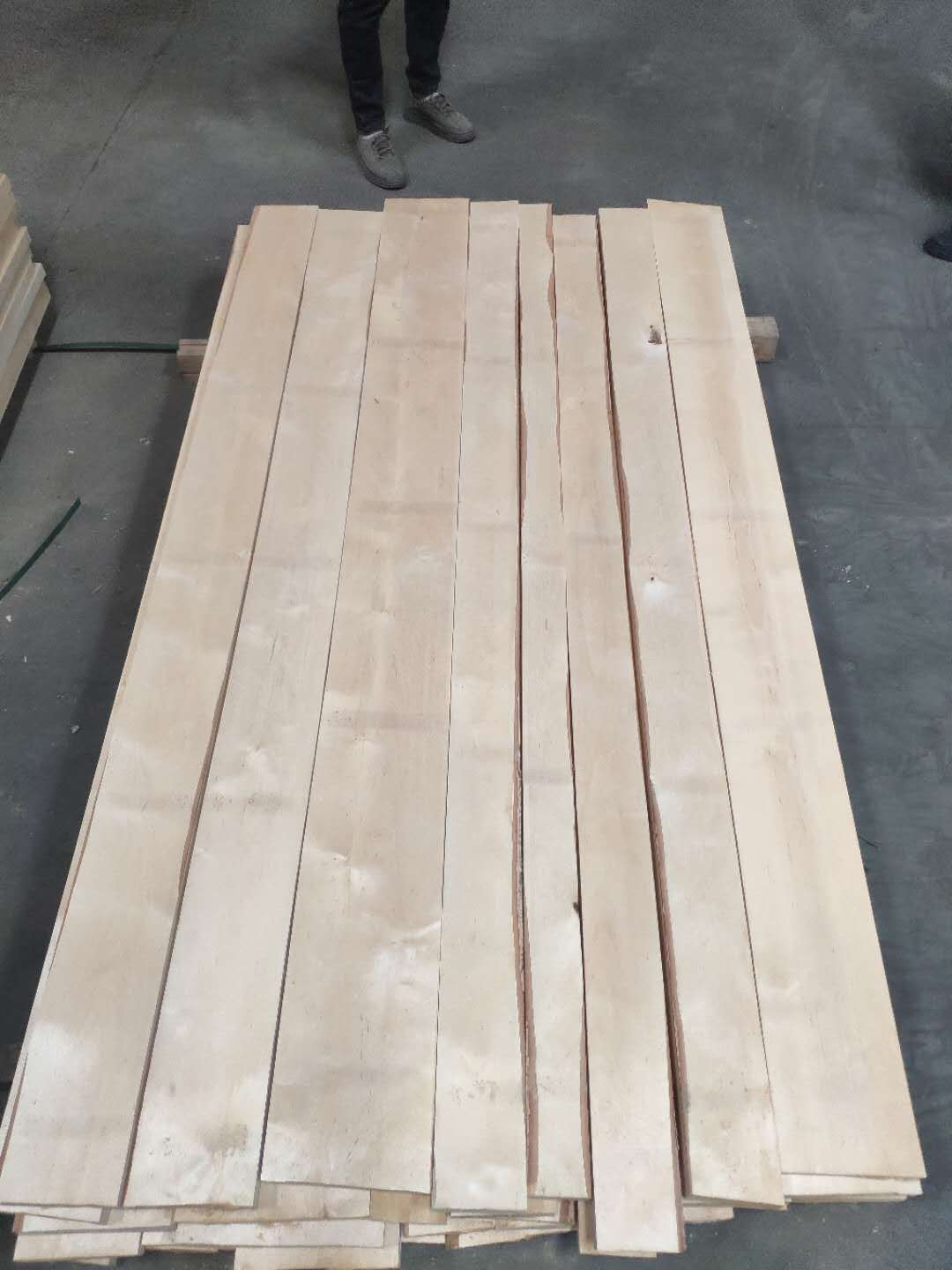 俄罗斯进口桦木白桦木 橱柜画框家具材 高质量无节材自然宽定宽