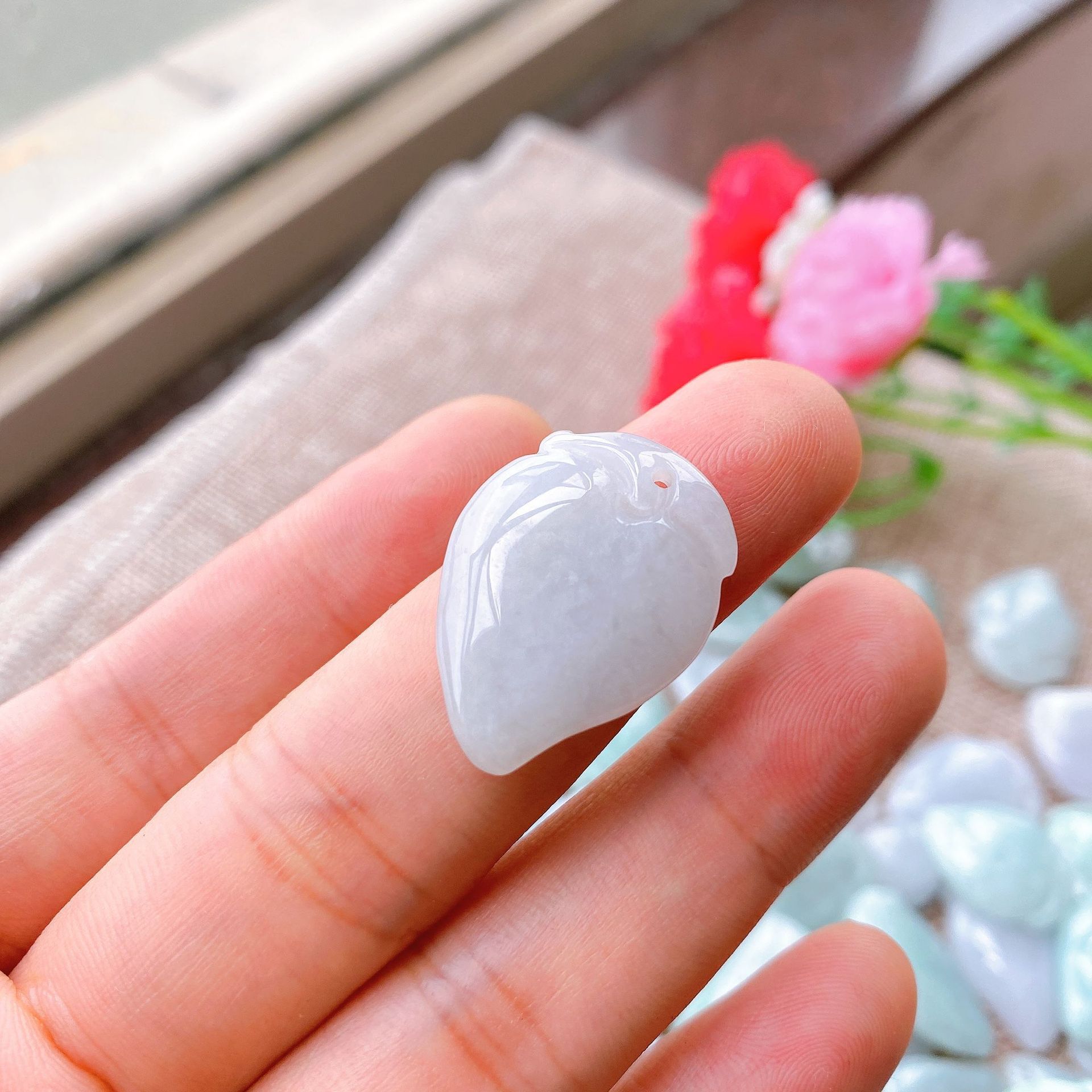 工厂批发 缅甸天然正品a货翡翠桃子吊坠寿桃玉坠玉桃玉牌玉石吊坠