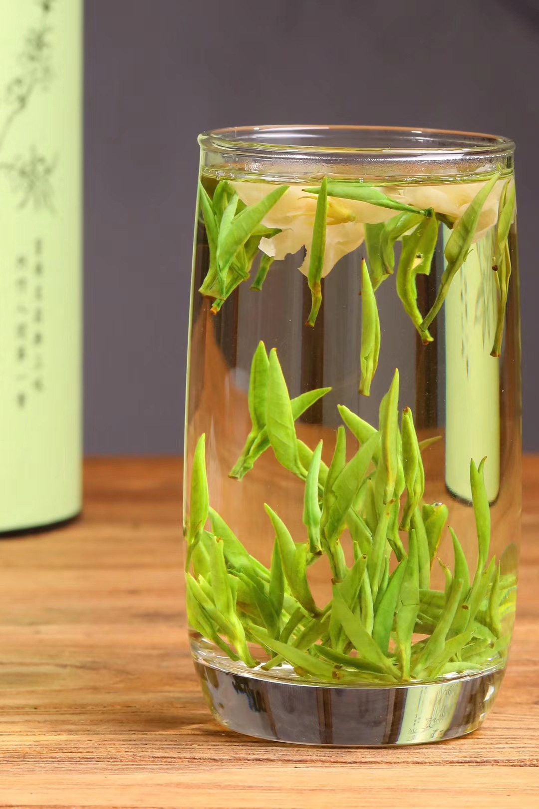 茉莉银针茉莉花茶茉莉针王鲜爽绿茶手采芽尖茶叶花香浓盒装伴手礼