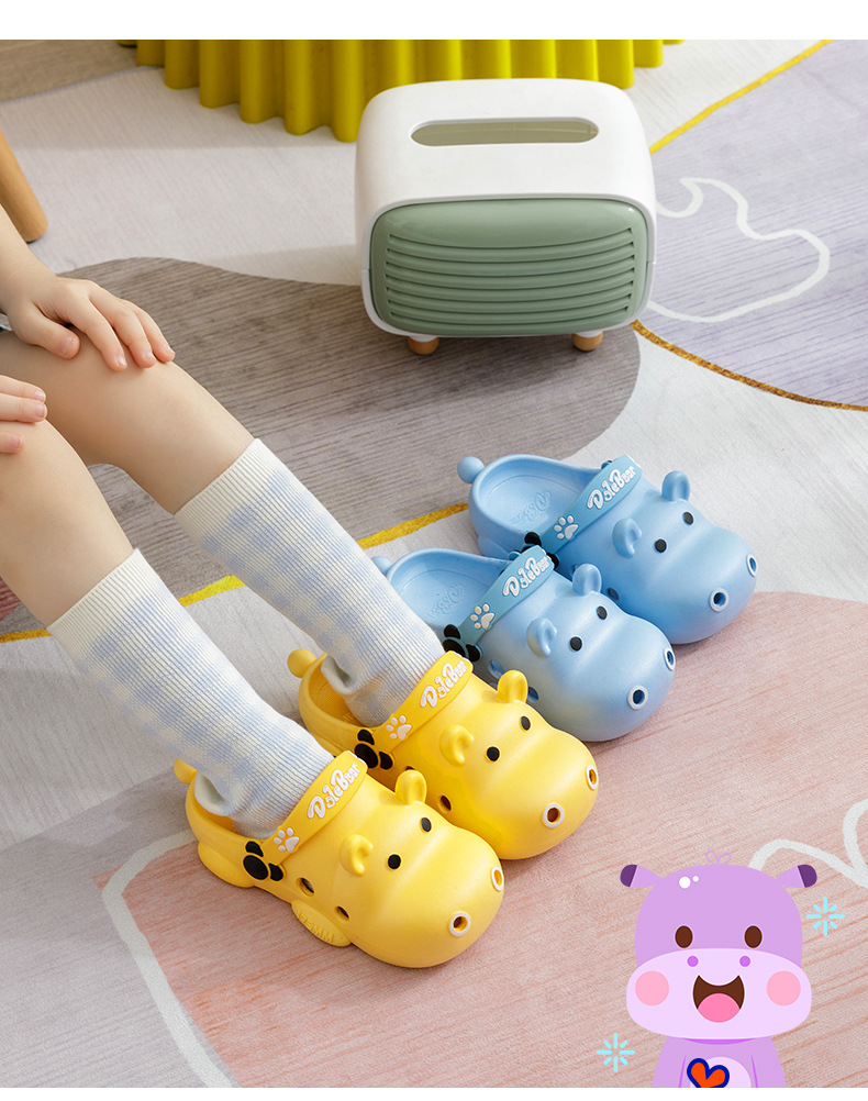 创意卡通儿童外穿拖鞋幼儿可爱夏季沙滩洞洞鞋男女童软底包头凉拖
