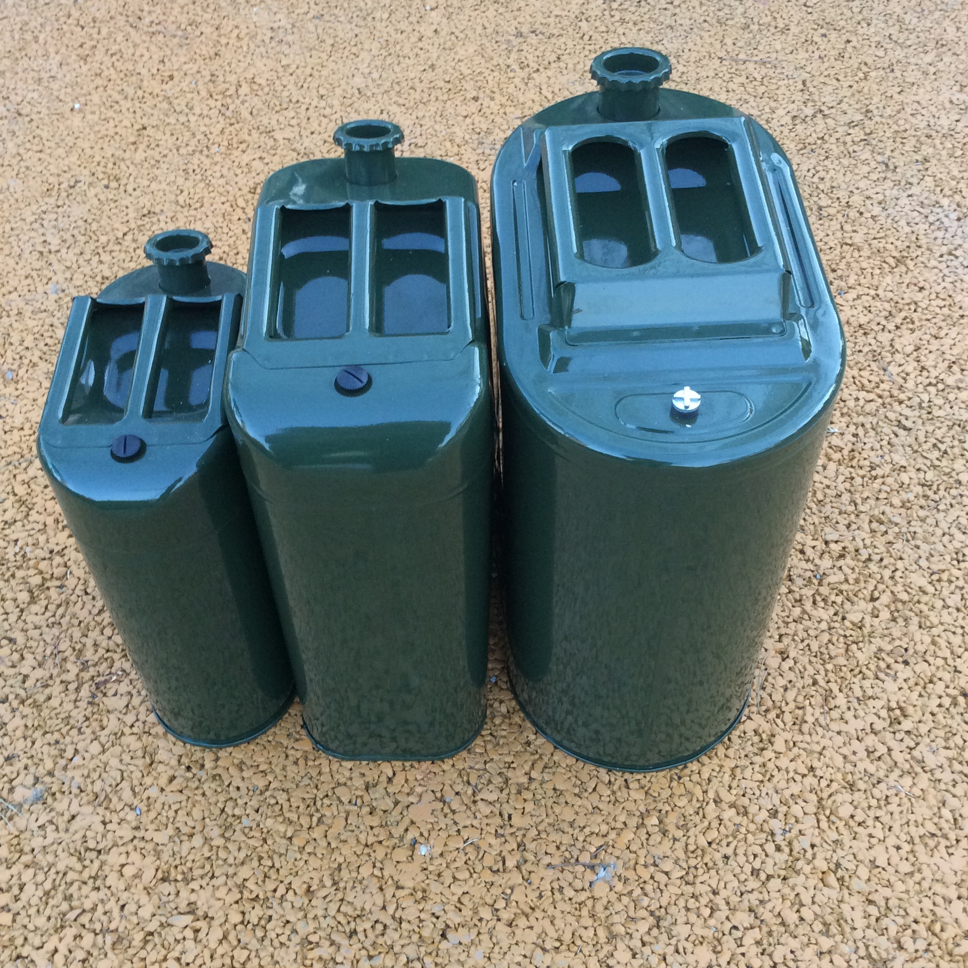 厂家批发加厚汽油桶40升30升20升10l铁油桶汽车摩托车备用汽油桶