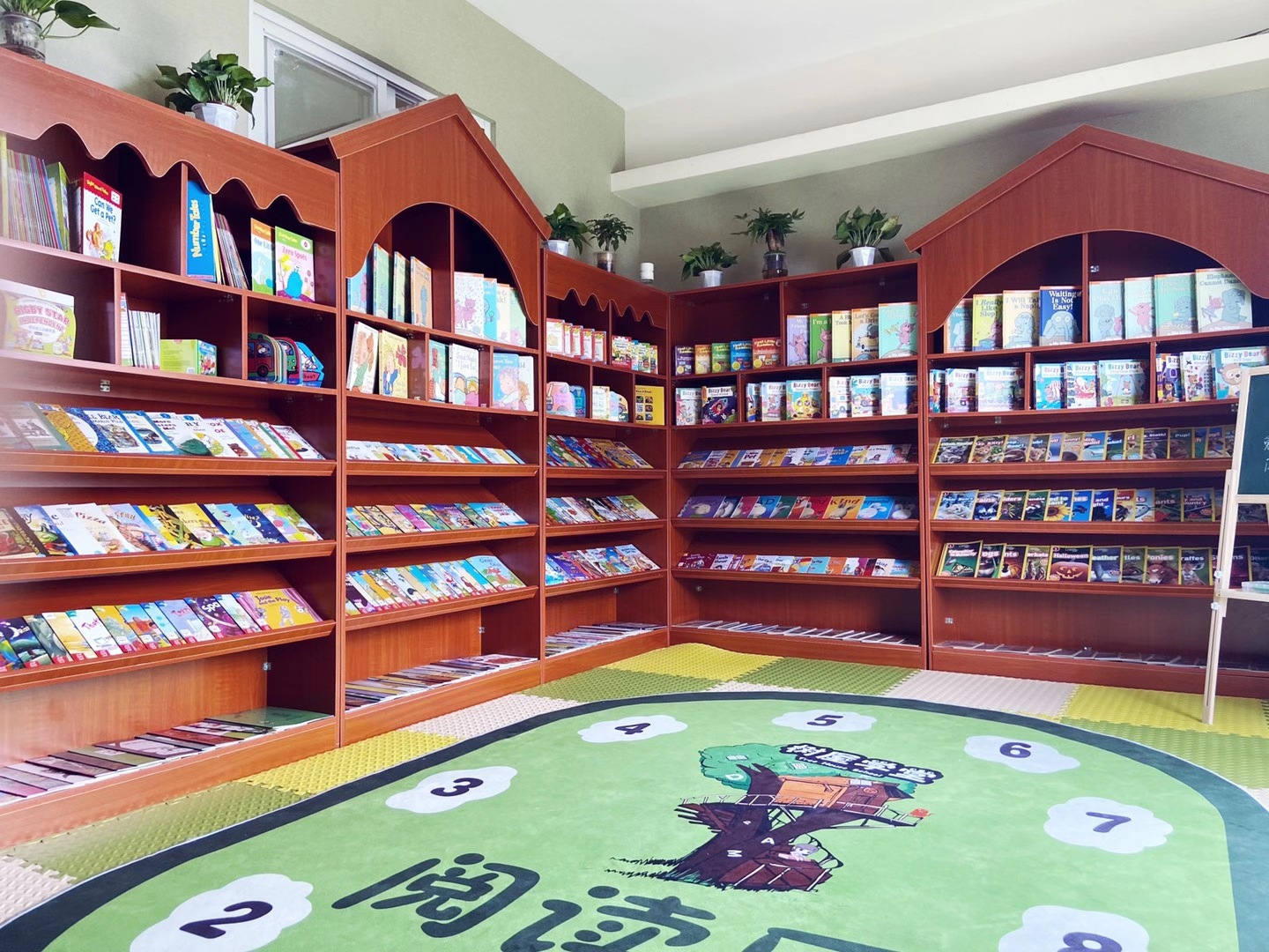 木质图书馆展柜儿童书柜幼儿园书架绘本馆货架儿童乐园玩具展示柜