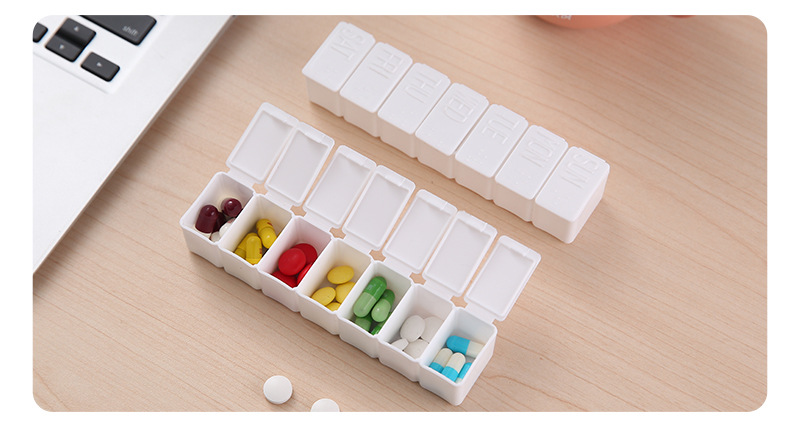 创意盲文7格药盒便携长方形塑料七天分格药丸药品盒药片收纳盒