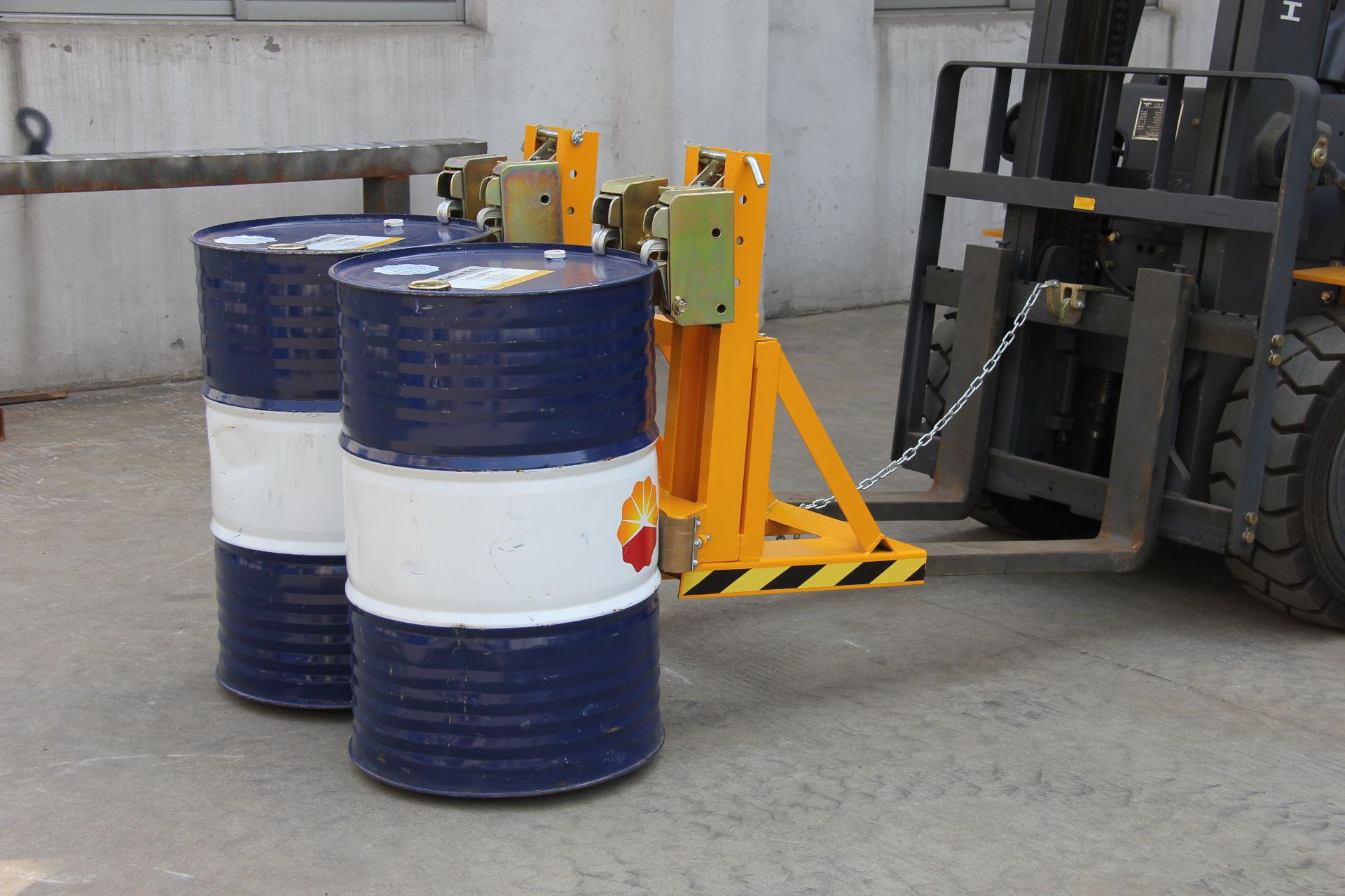 dg360 dg500b 1000b油桶夹具 叉车抱桶器 鹰嘴起重钳抱夹搬运夹钳