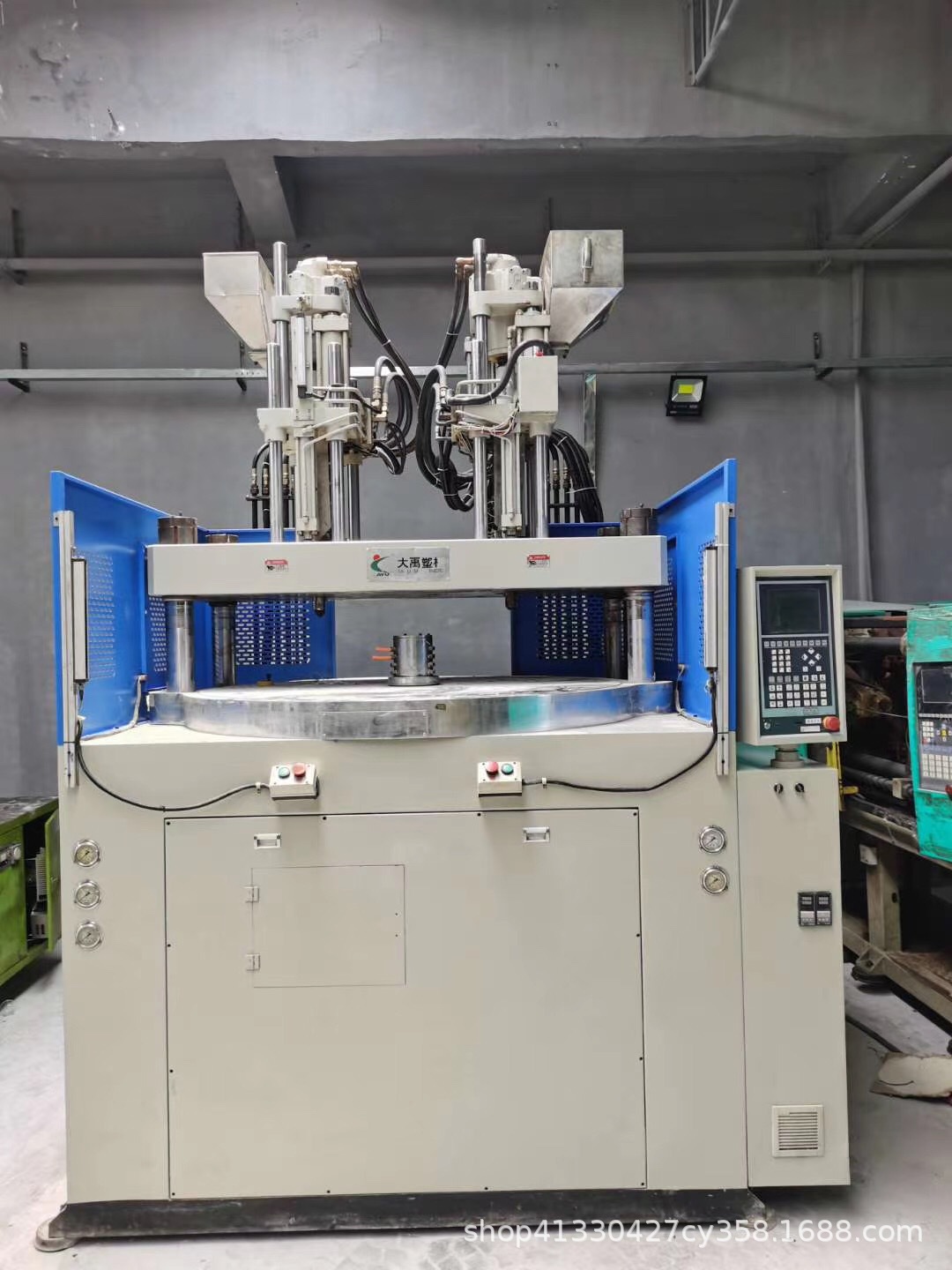 二手立式双色注塑机大禹ty1500立式圆盘双色注塑机150t注塑机