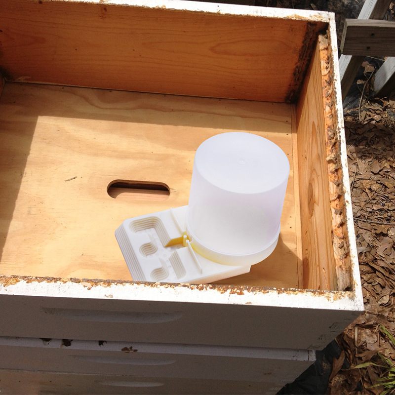 新款pe塑料白色 e字型蜜蜂喂水器 750ml喂食器 营养盒 蜂箱饲喂器