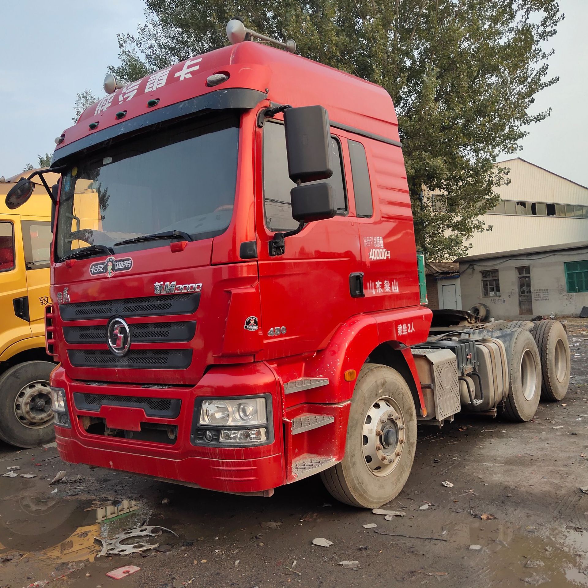 转让二手德龙牵引车 半挂牵引车头 双驱轻体气牵引拖车头