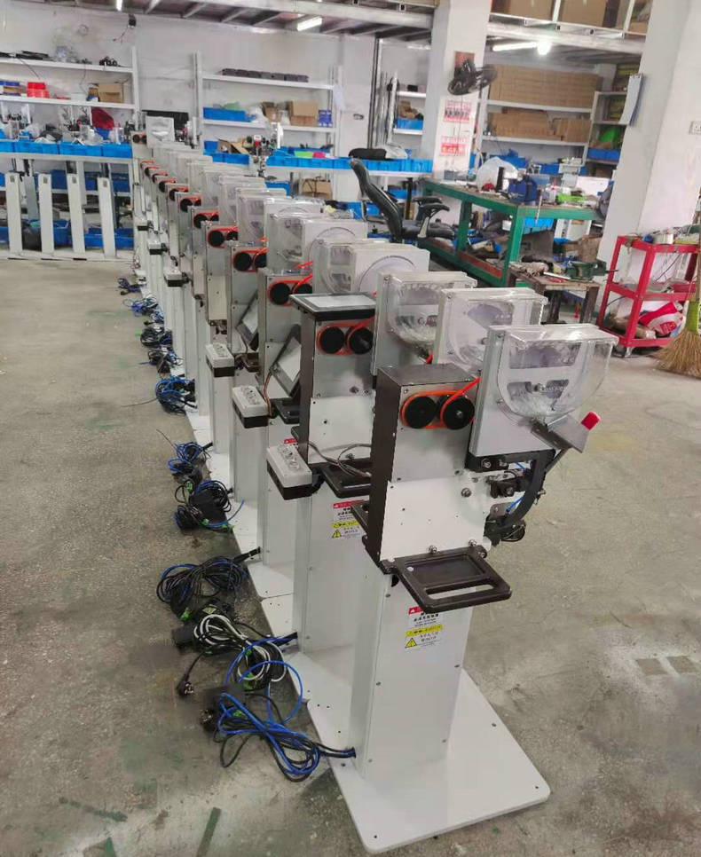 防护面罩打扣机四合扣机器五爪扣打扣机服装机器全自动纽扣机