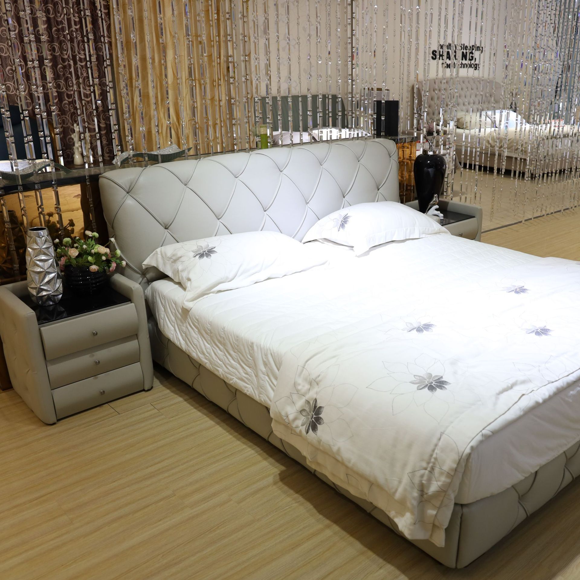 8m双人床极简轻奢主卧现代婚床