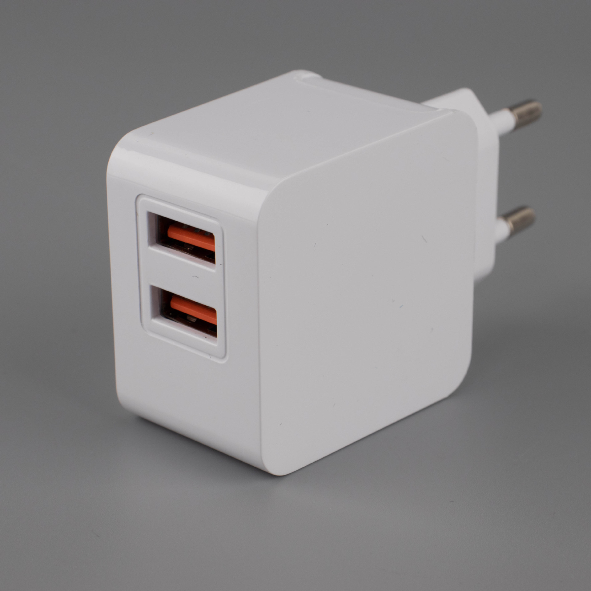 厂家直供5v2.4a同步整流双口欧规充电头双usb充电器