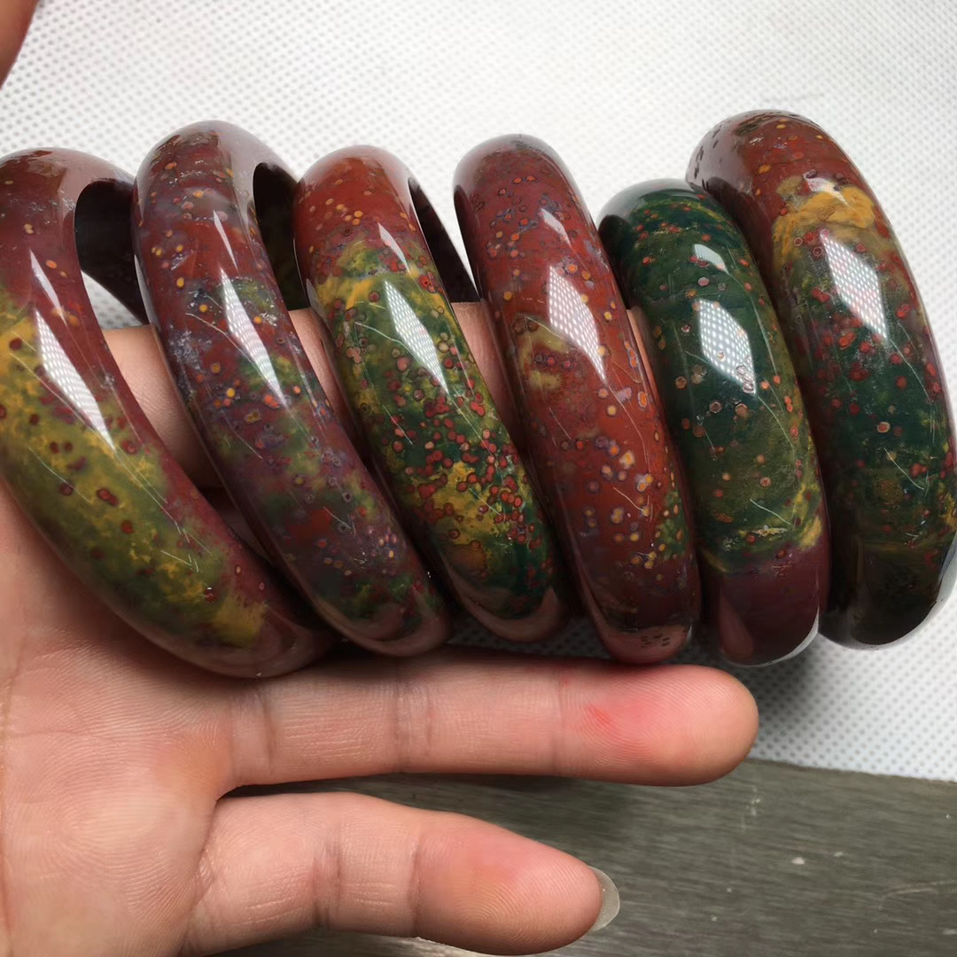 海洋碧玉手镯尺寸大小都有任挑漂亮