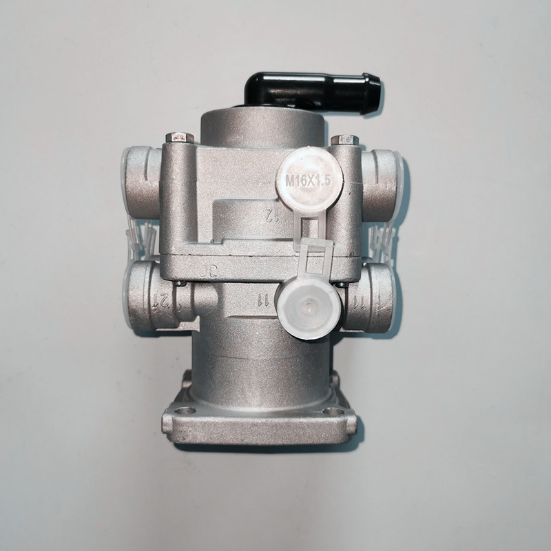 厂家供应欧曼/新欧曼 刹车总泵 气刹泵阀 刹车王