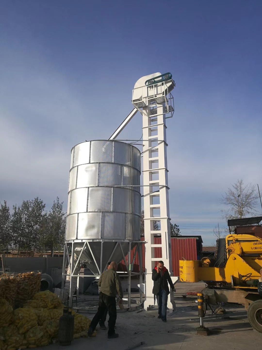 稻谷小麦玉米储存风干通风仓临时周转长期存储钢板粮仓规格可定制