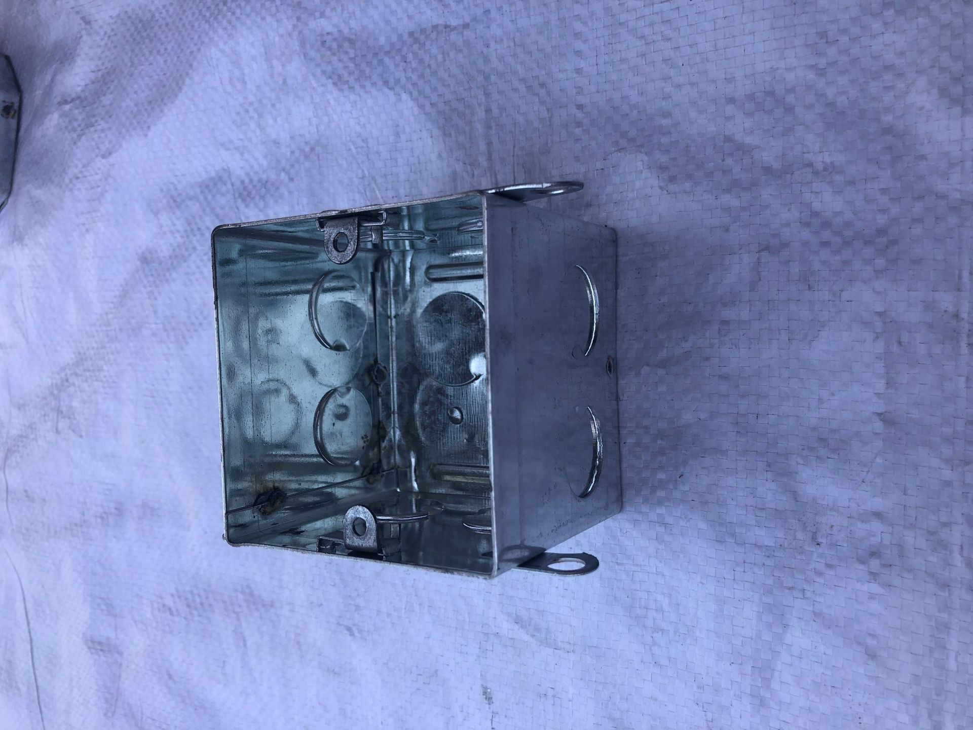 金属86穿筋线盒 镀锌接线盒活底穿钢筋接线盒可定制加工