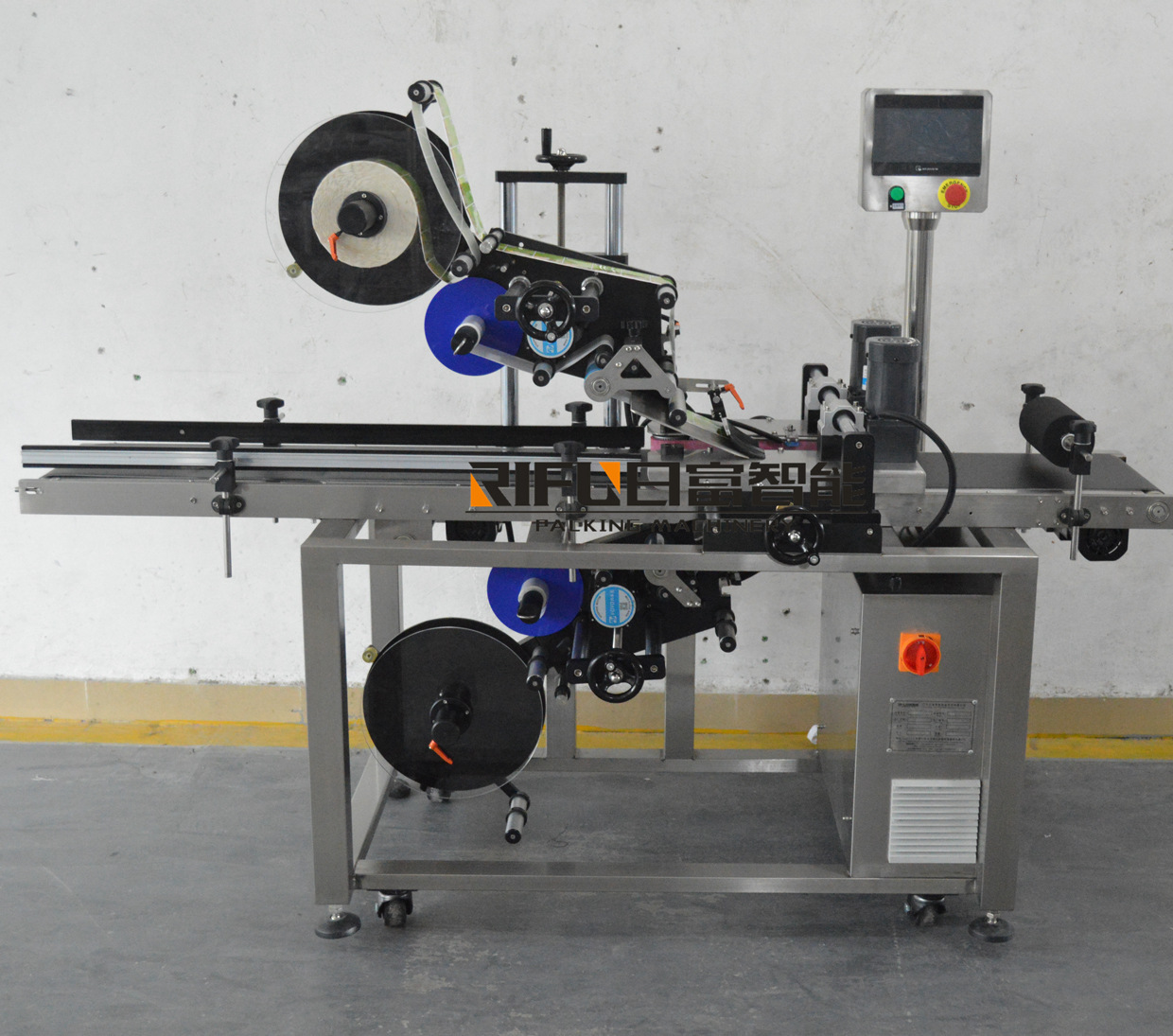 日富机械自动双面贴标机纸箱彩盒不干胶贴标机上下平面贴标机