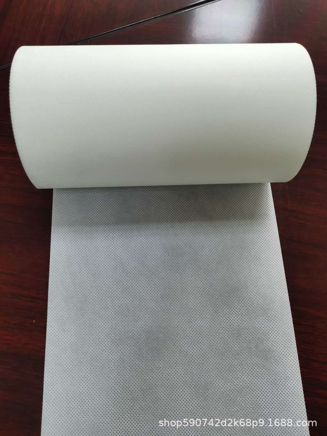 涤纶长丝纺粘热轧无纺布 地板革基布,包装材料