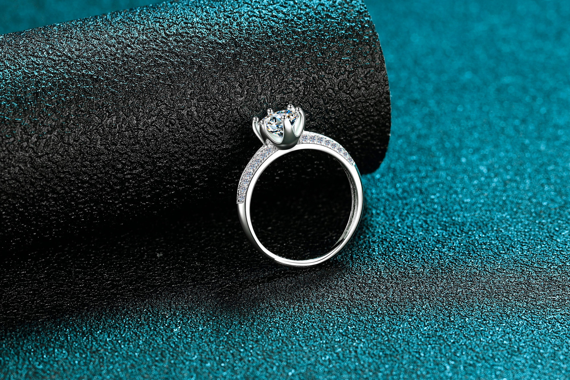 s925纯银半壁江山莫桑钻六爪戒指女镶嵌满钻求钻戒个性直播戒环