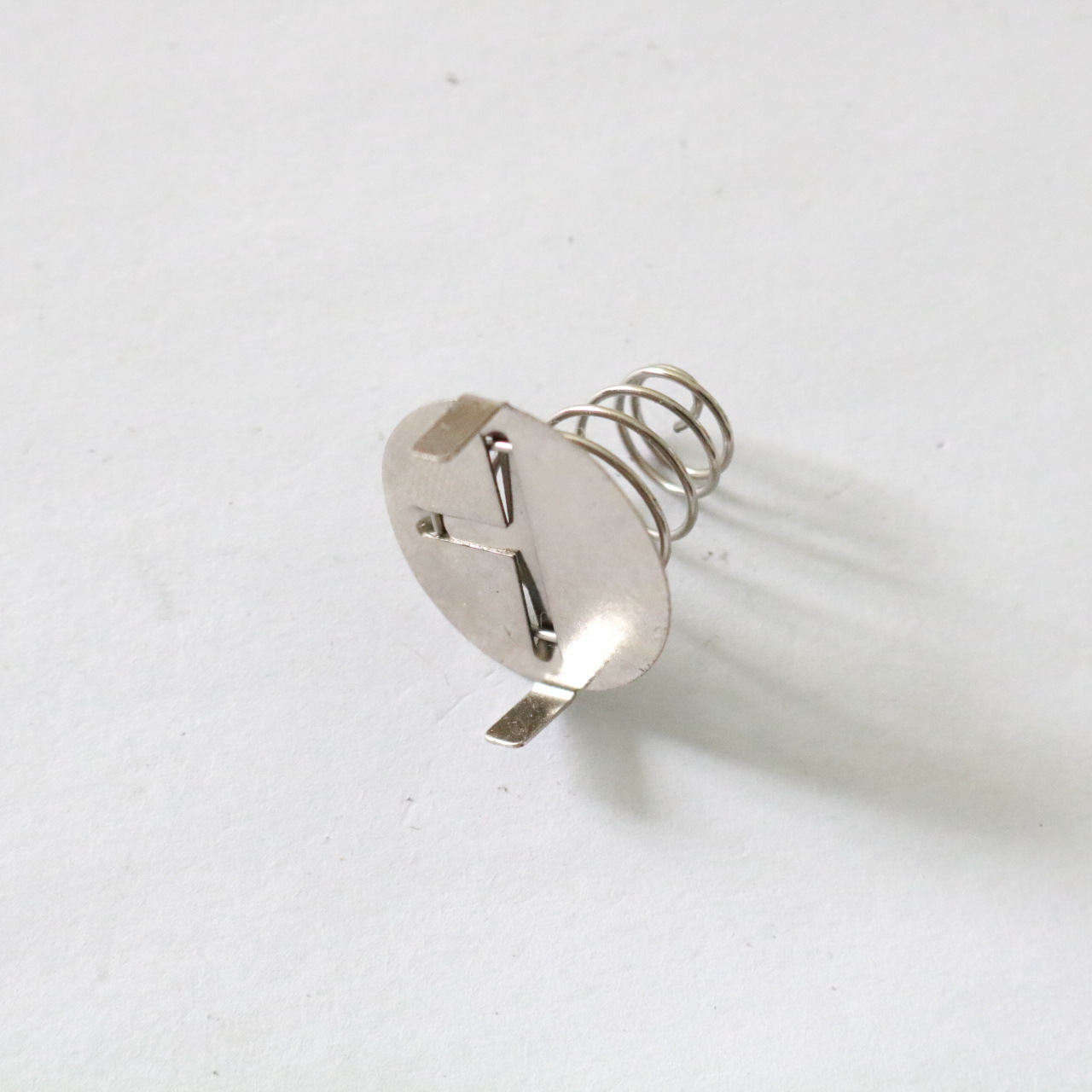 厂家供应圆形电池片_1号电池接触弹片_挂脖风扇电池片加工定做