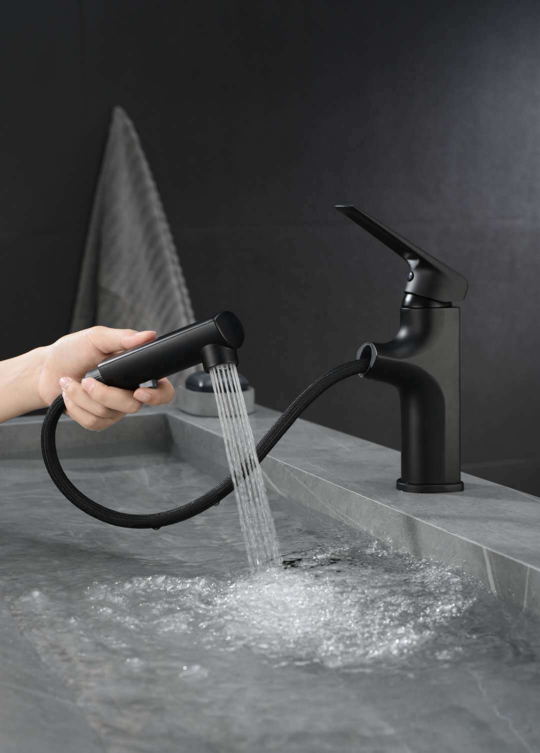 求购2022春厂家供应pvdf管pvdf鹅颈水龙头定制pvdf管