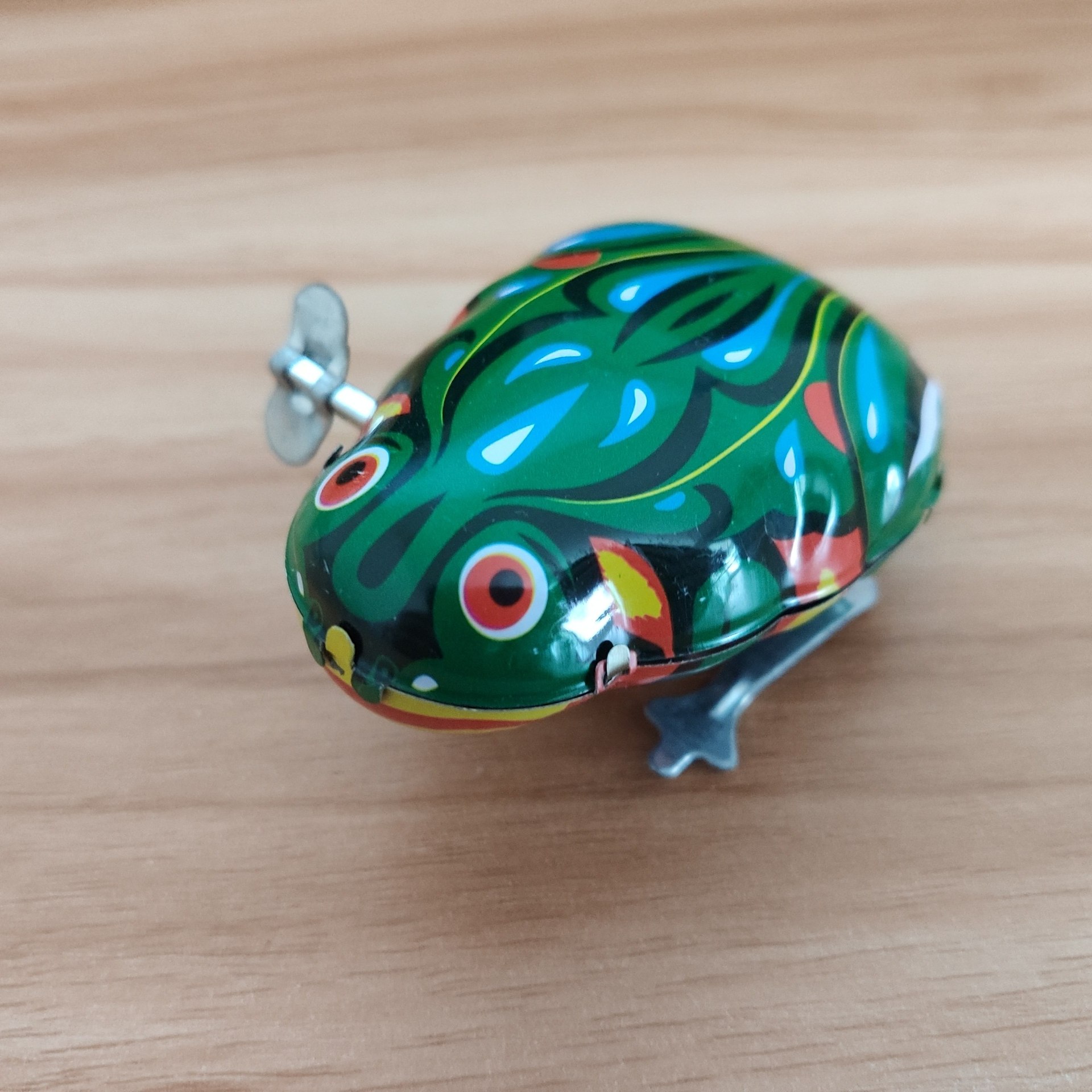 会跳的铁皮青蛙发条儿童玩具跳跳蛙80后怀旧弹跳大号青蛙-阿里巴巴