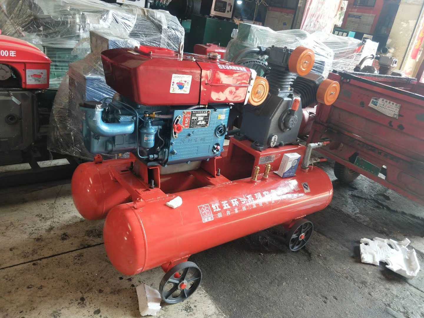 云南昆明红五环w-3.5/5配常柴牌l24m柴油移动空压机