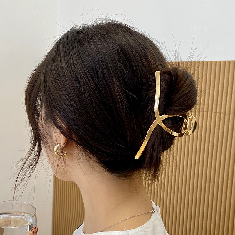 Instafamous Metal Barrettes Bath Back Head Grip Korean Ins Shark Clip Elegant Graceful Hair Claw Headdress Female