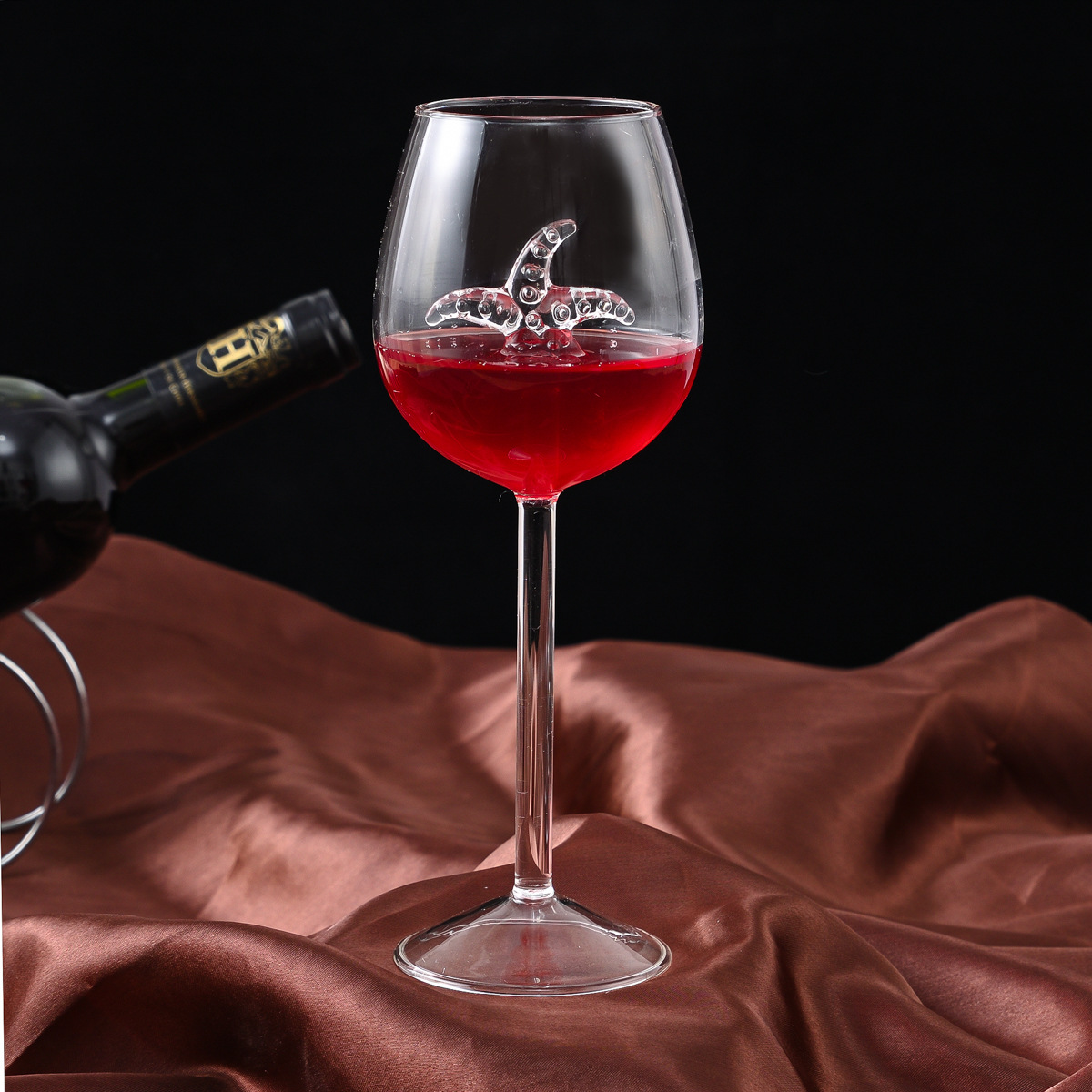 新款创意鲨鱼红酒高脚杯 酒吧ktv鸡尾酒杯 葡萄酒杯高硼硅玻璃