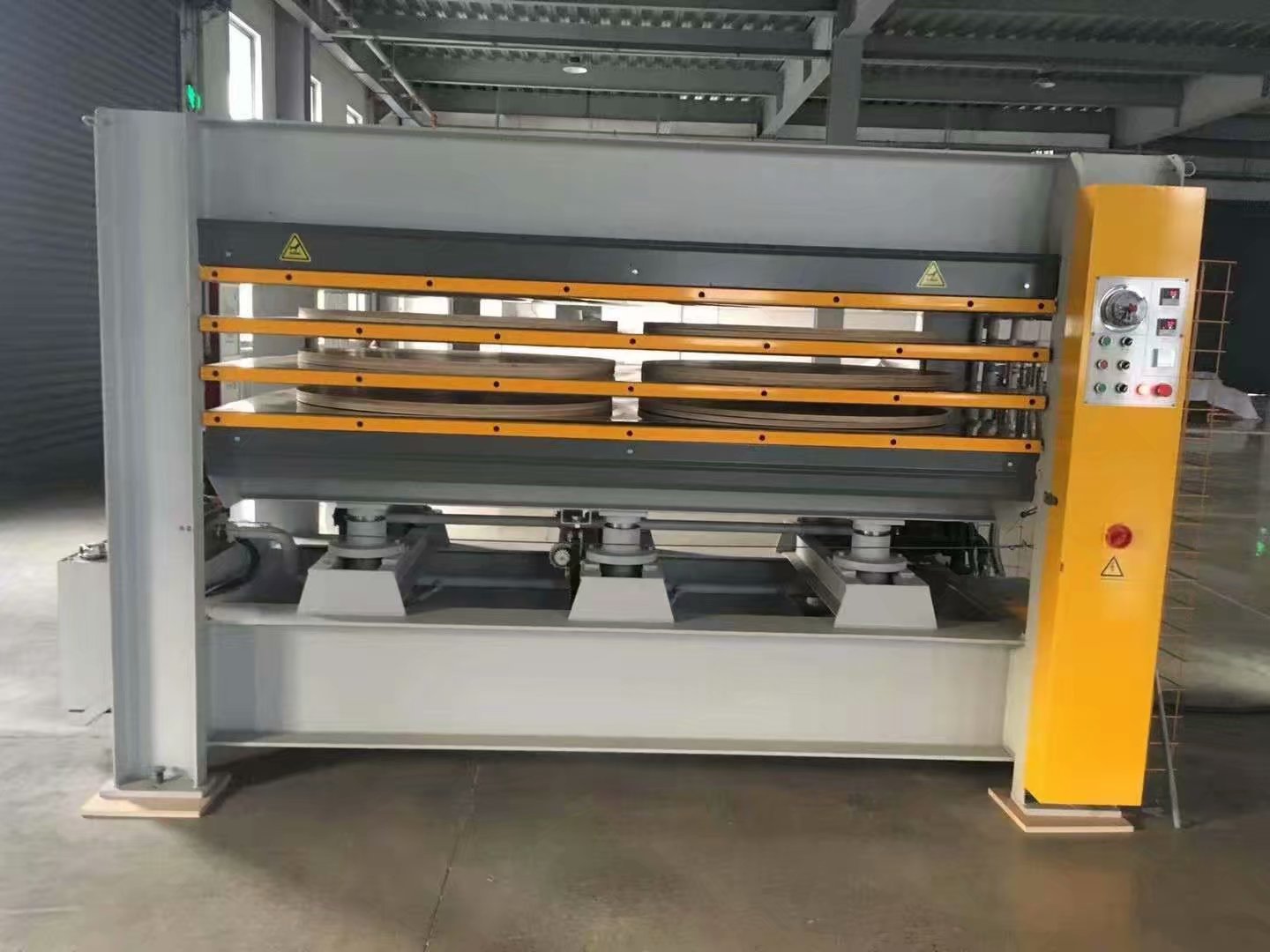 热压机全自动木皮贴面多层热压机木板材平面贴面机木工机械热压机