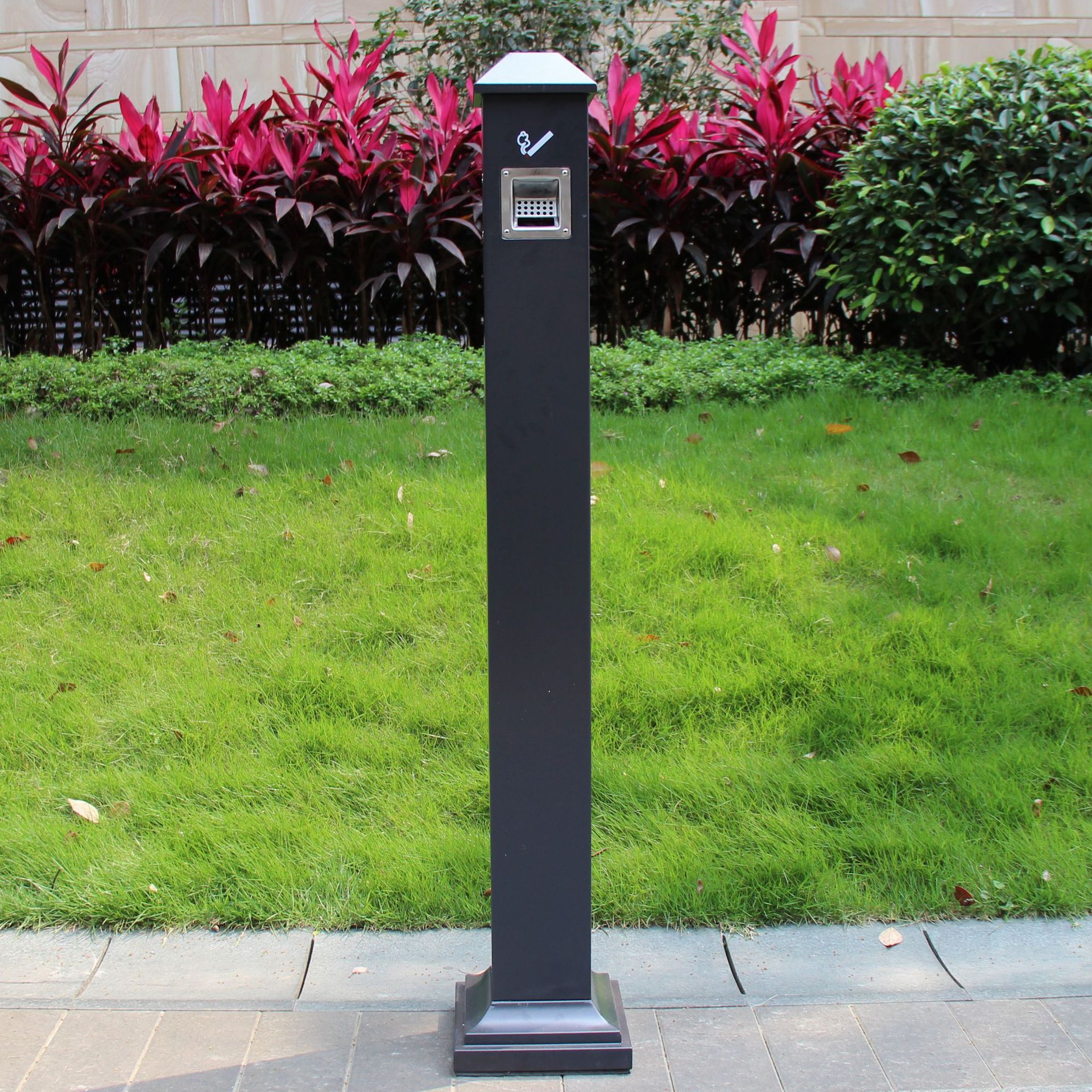 户外立式不锈钢烟灰桶批发圆柱形烟蒂柱定制灭烟柱吸烟柱烟灰柱