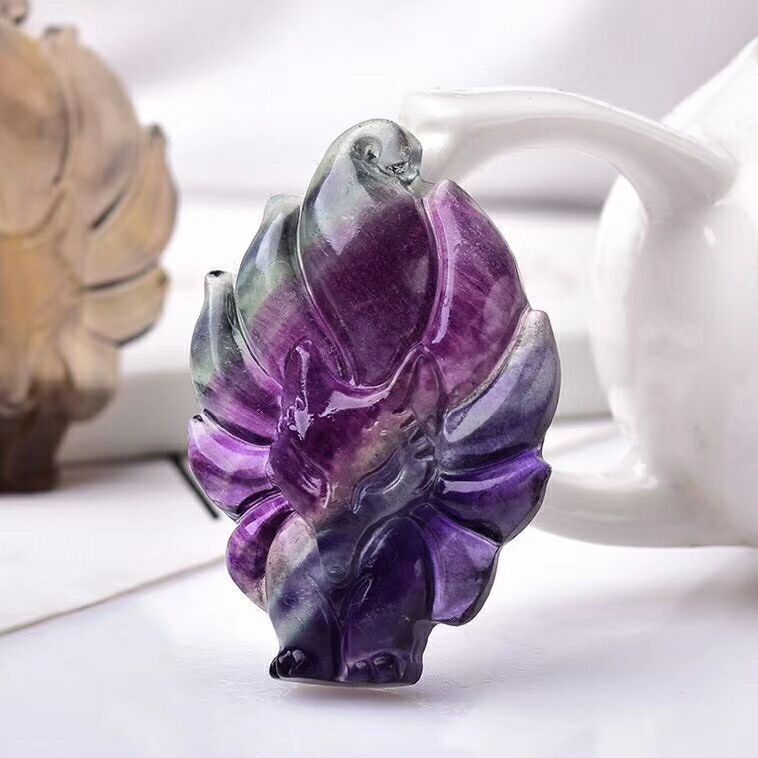 批发 萤石吊坠精工雕刻九尾萌狐造型助姻缘女生礼物款颜色亮丽