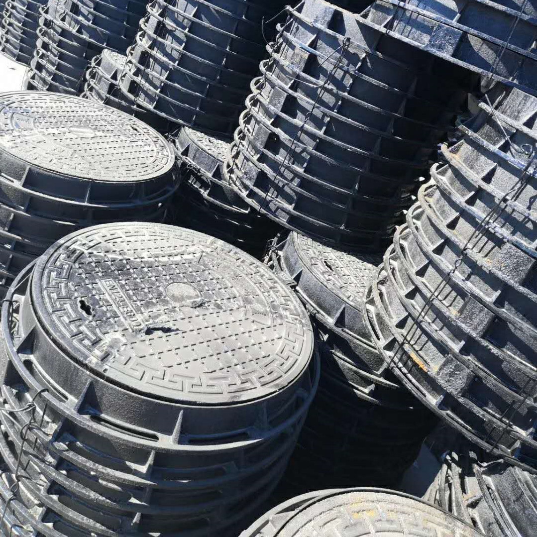 球墨铸铁圆井盖700圆形污水下水道市政废雨水铸铁井盖可定制重型