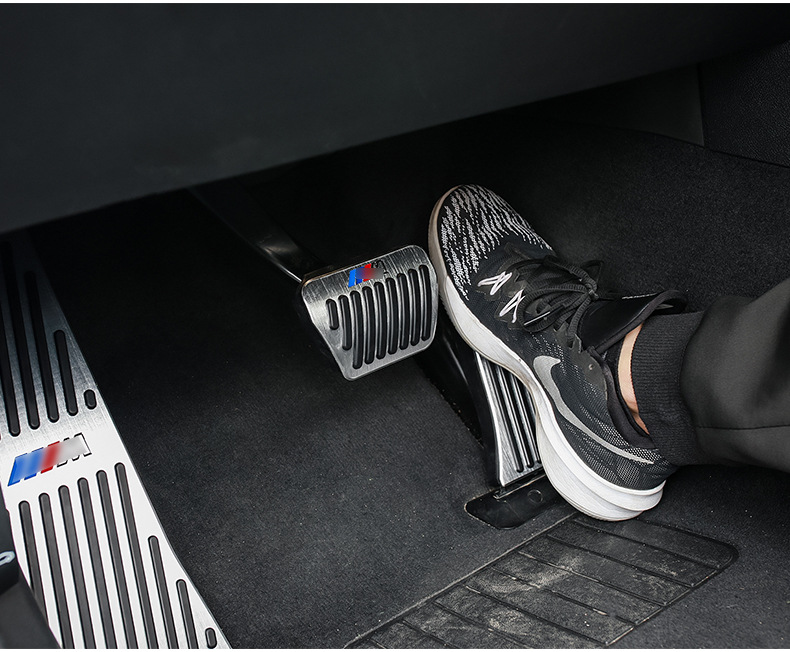 适用于宝马新3系5系刹车油门踏板x1x3x2x5x6gt车内饰用品改装踏板-阿