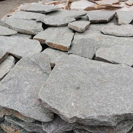 原产地厂家供应 粉石英乱形  灰石英乱形  灰石英滚磨乱形