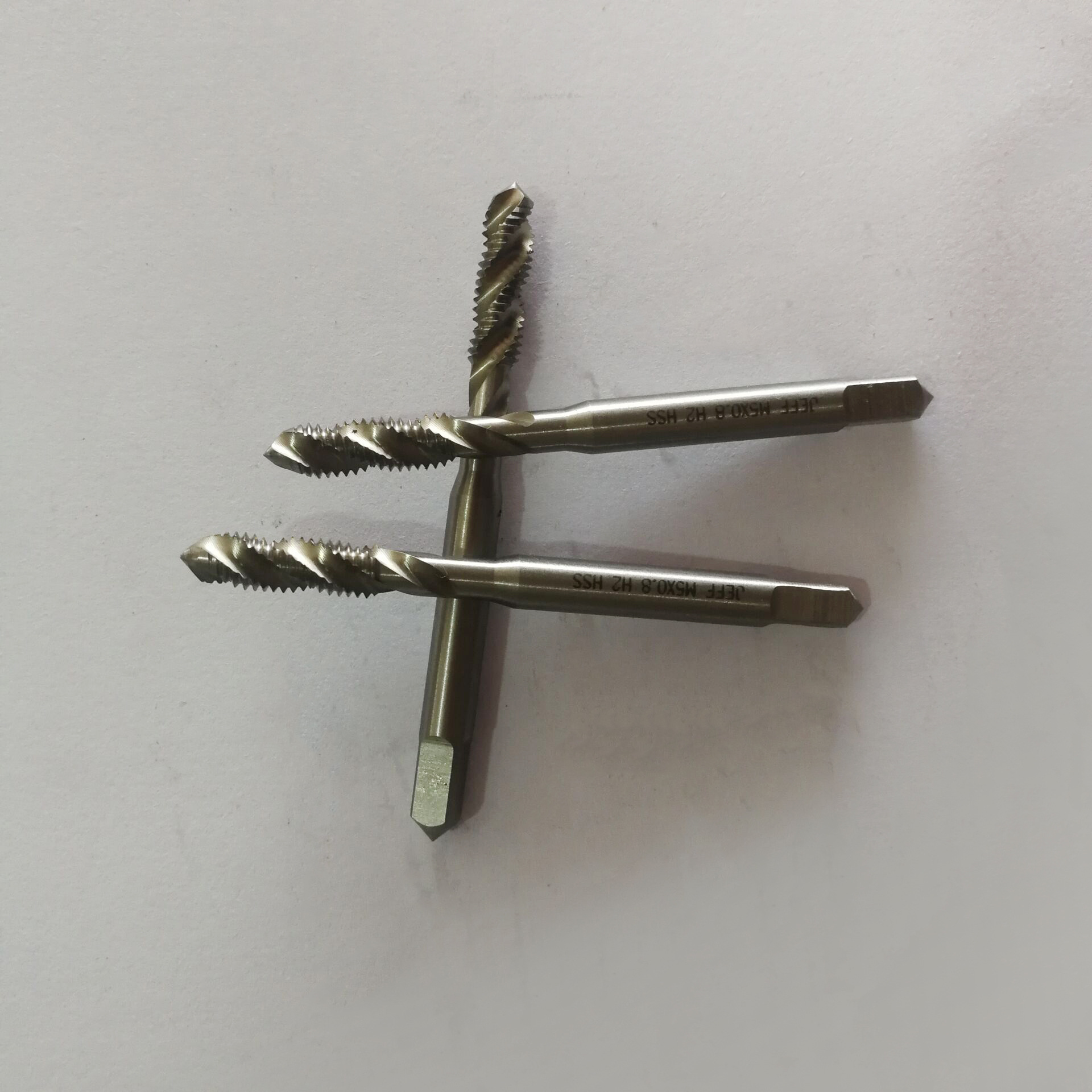 现货批发大连丝锥 螺旋丝锥 挤压丝锥 直槽丝锥丝攻10支装