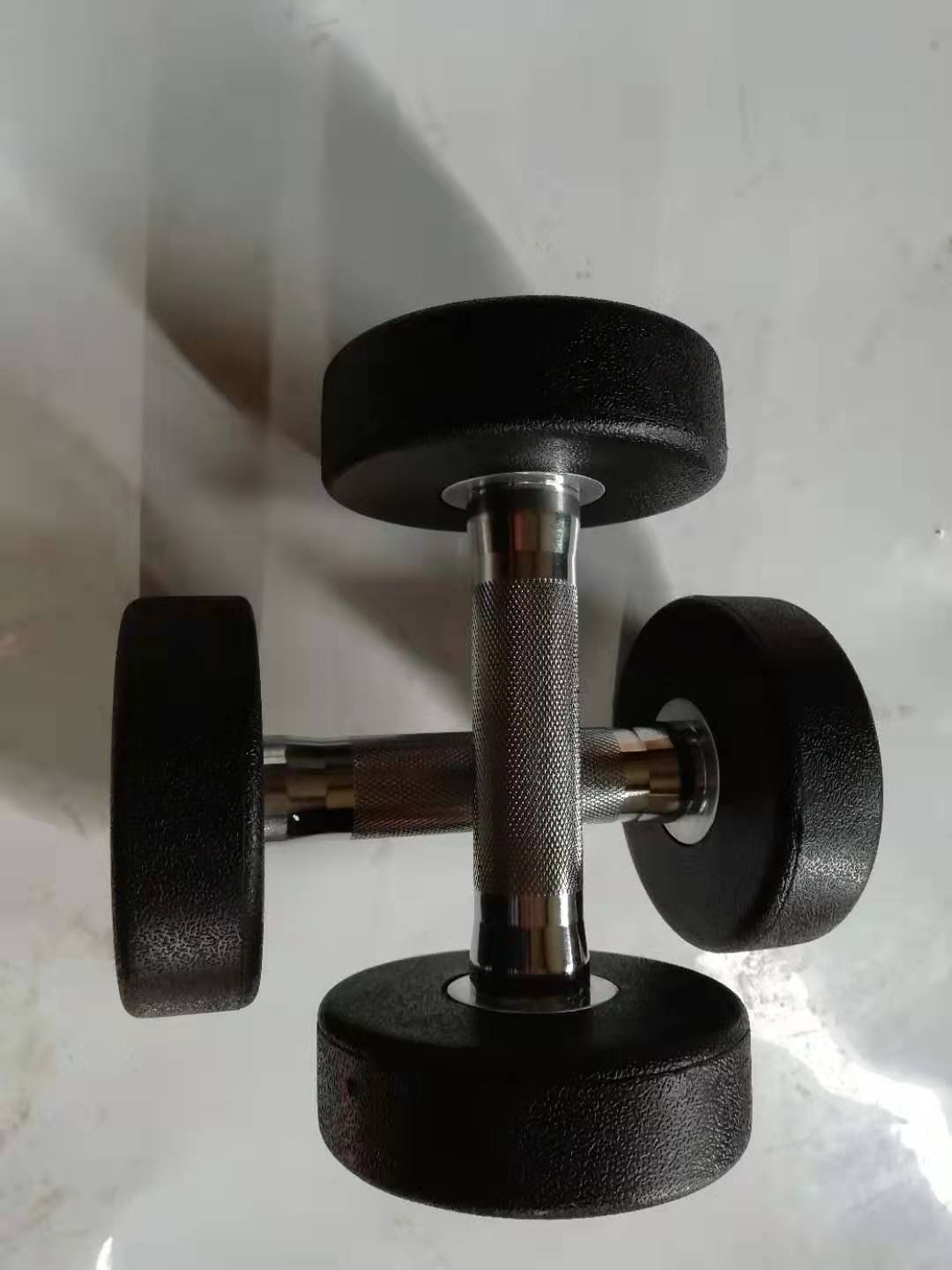 哑铃黑色一体包胶哑铃套装健身用品男士健身家用普通圆头固定哑铃