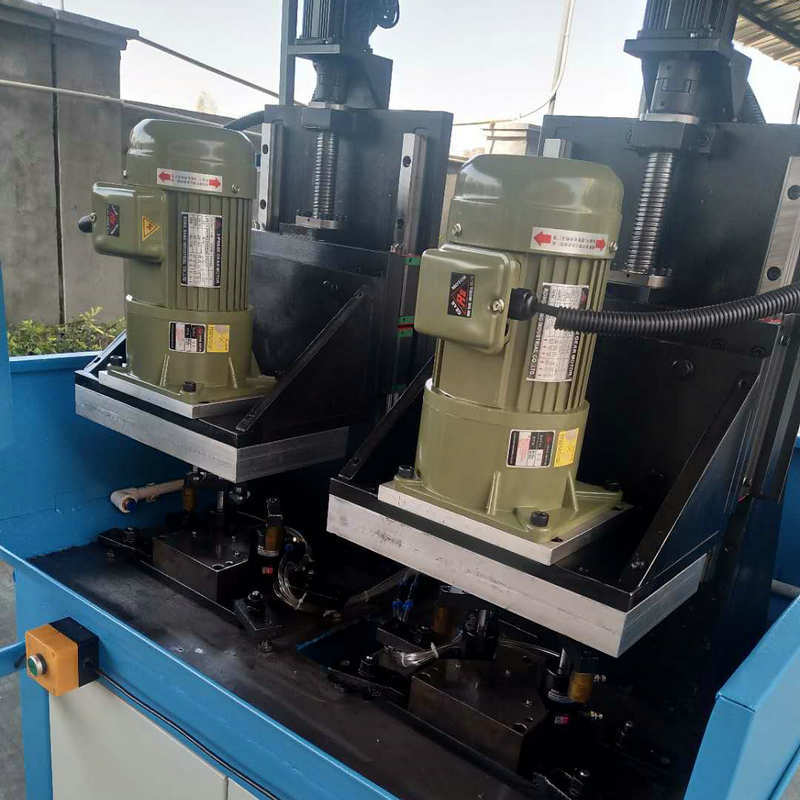 东莞厂家伺服多头倒角机 一次倒三个角 全自动倒角钻攻一体机定制